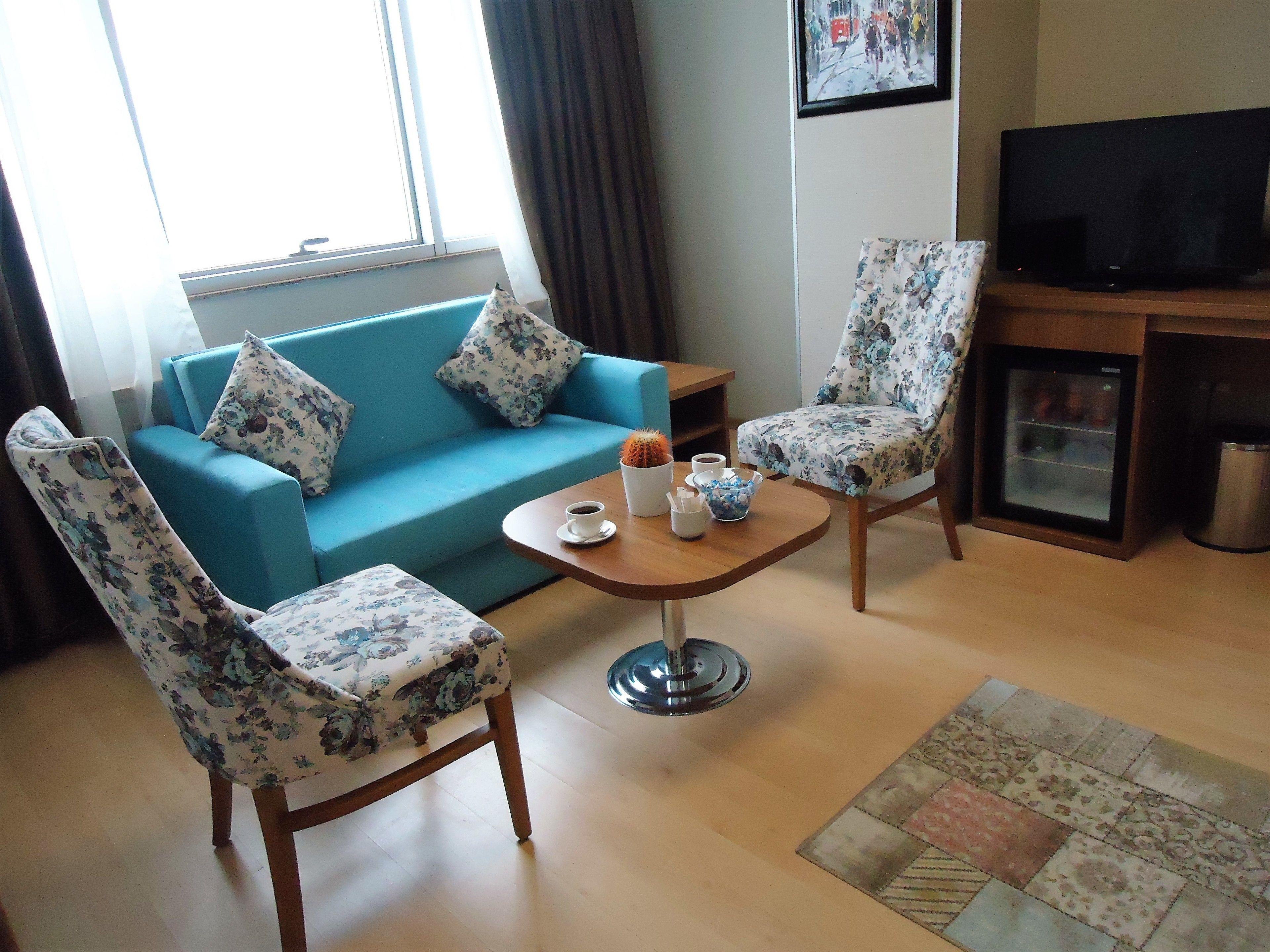 Golden Lounge Hotel — Foto 2
